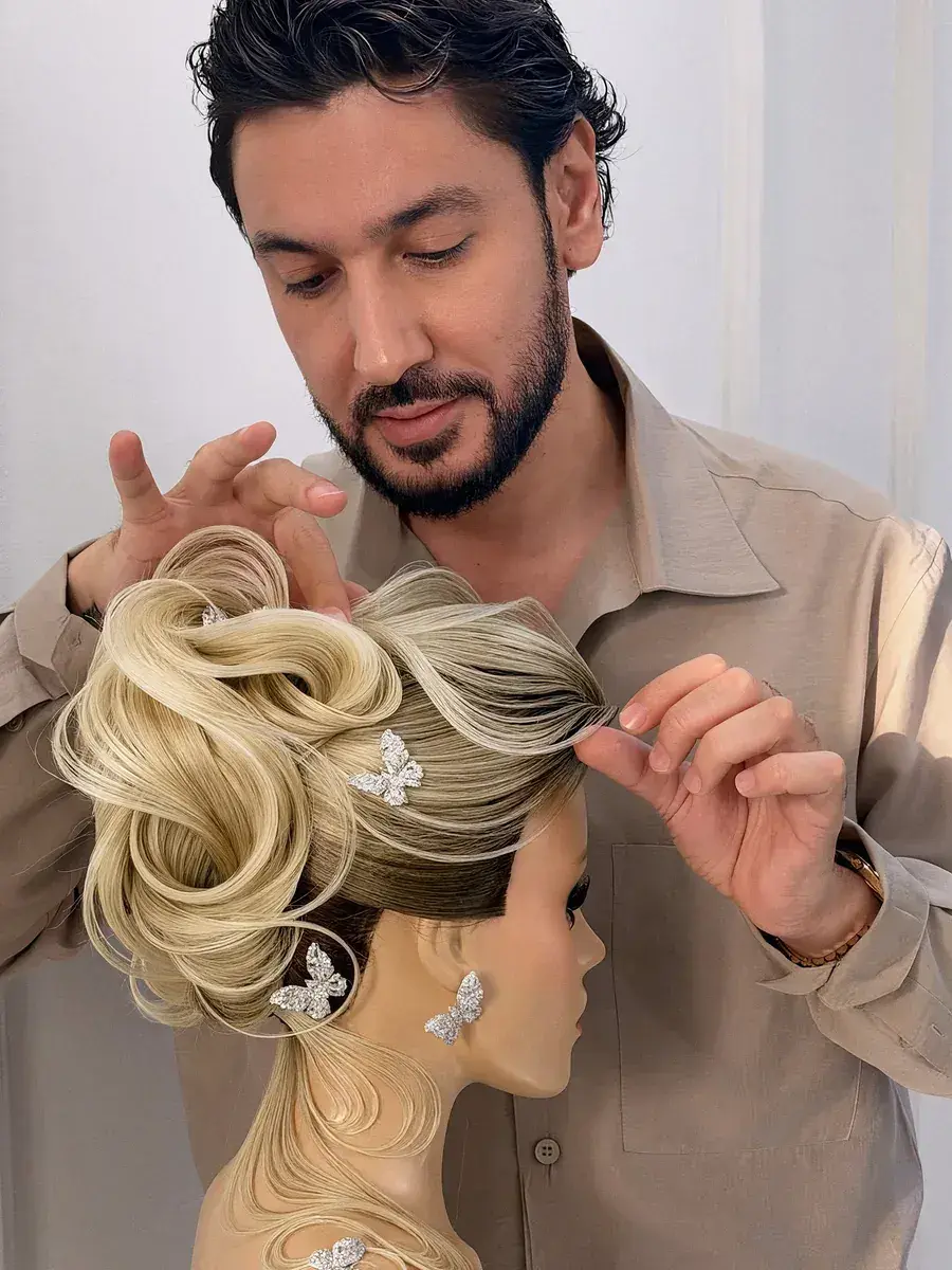 Coafură semnată de Jemshit Mavlyanov, de la masterclassul Modern Hairstyles